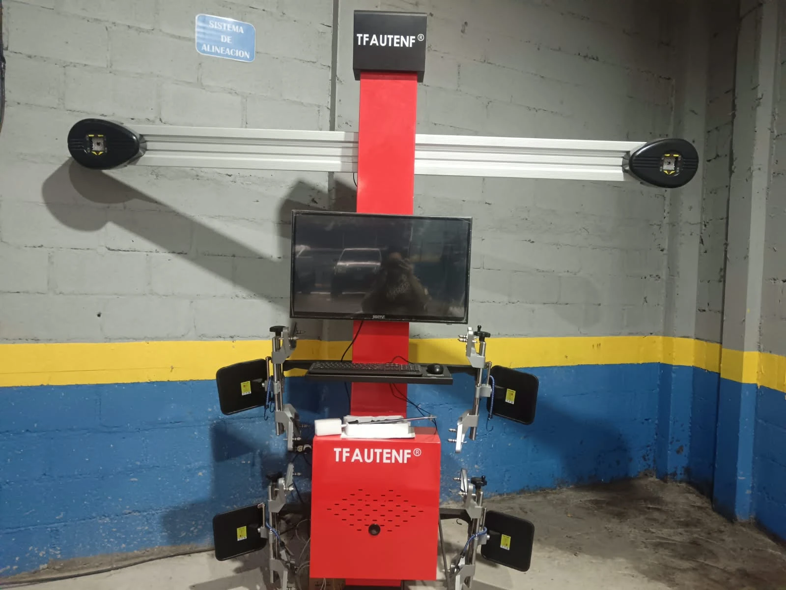 Máquina de alineación de ruedas 3D TFAUTENF